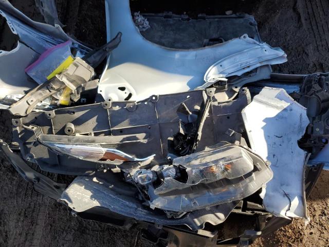 JTDKARFP8J3073034 - 2018 TOYOTA PRIUS PRIM თეთრი ფოტო 12