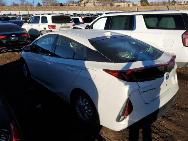 JTDKARFP8J3073034 - 2018 TOYOTA PRIUS PRIM WHITE photo 2