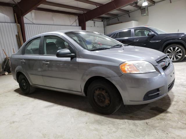 KL1TD5DE3AB125463 - 2010 CHEVROLET AVEO LS ნაცრისფერი ფოტო 4