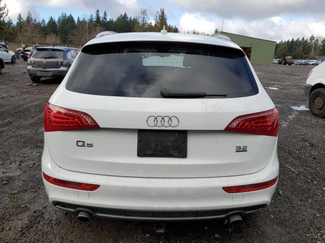 WA1DKAFP5BA044668 - 2011 AUDI Q5 PREMIUM PLUS WHITE photo 6