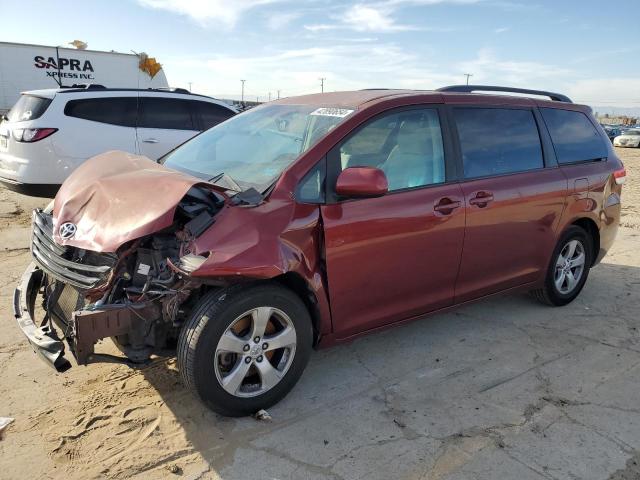 5TDKK3DC1BS092695 - 2011 TOYOTA SIENNA LE RED photo 1