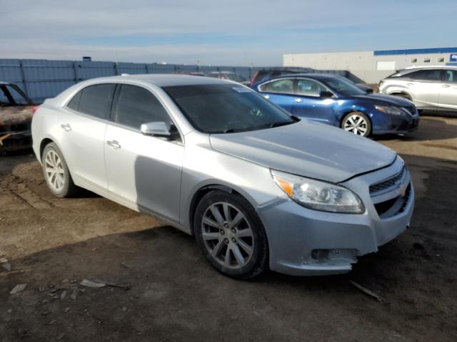 1G11F5SL4FF125900 - 2015 CHEVROLET MALIBU LTZ ვერცხლისფერი ფოტო 4