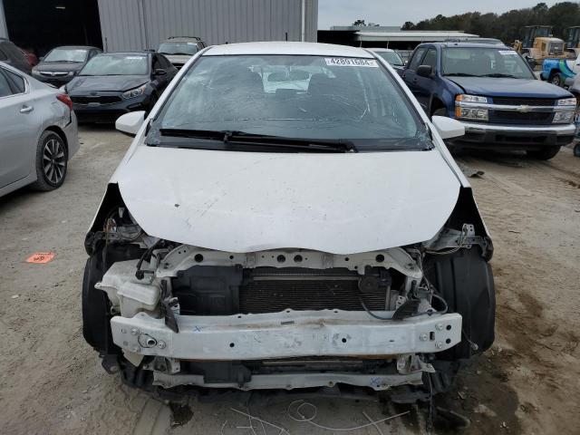 VNKKTUD35EA000256 - 2014 TOYOTA YARIS WHITE photo 5