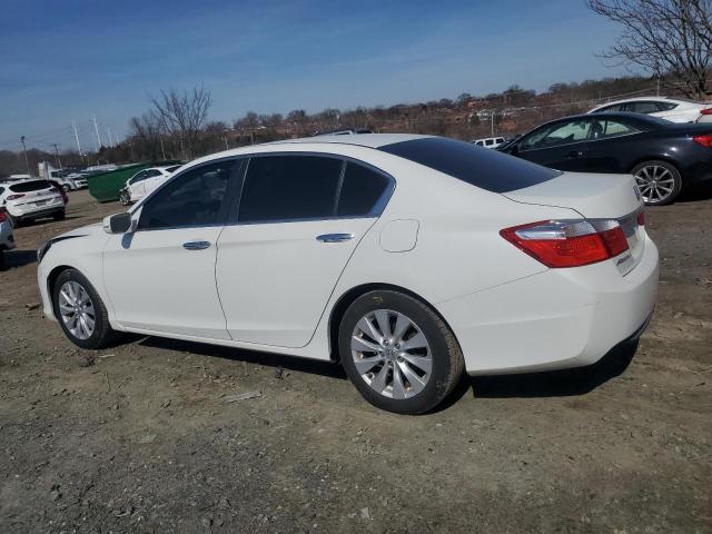 1HGCR2F79FA111430 - 2015 HONDA ACCORD EX WHITE photo 2