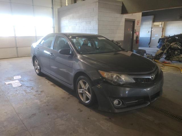 4T1BF1FK2EU348397 - 2014 TOYOTA CAMRY L GRAY photo 4