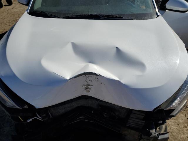 KM8J2CA42KU913030 - 2019 HYUNDAI TUCSON SE WHITE photo 11