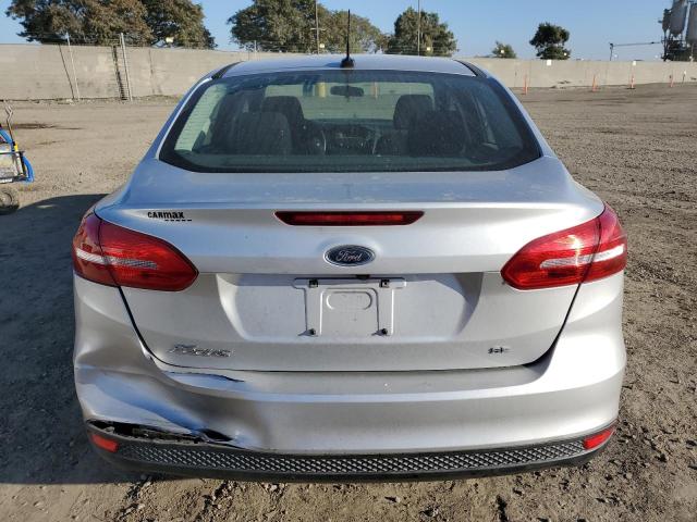 1FADP3F24JL262374 - 2018 FORD FOCUS SE SILVER photo 6