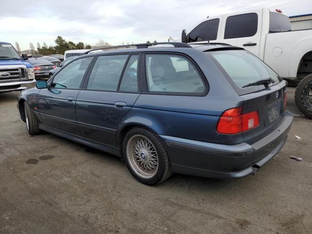 WBADP6346XBV62060 - 1999 BMW 528 IT AUTOMATIC BLUE photo 2