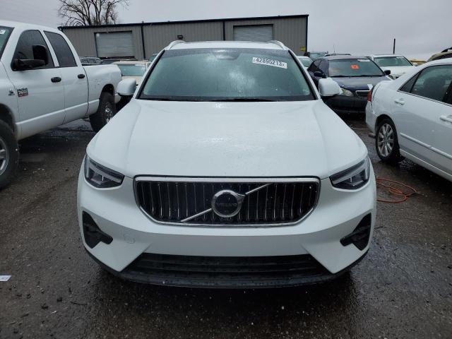 YV4L12UN3P2932765 - 2023 VOLVO XC40 PLUS WHITE photo 5