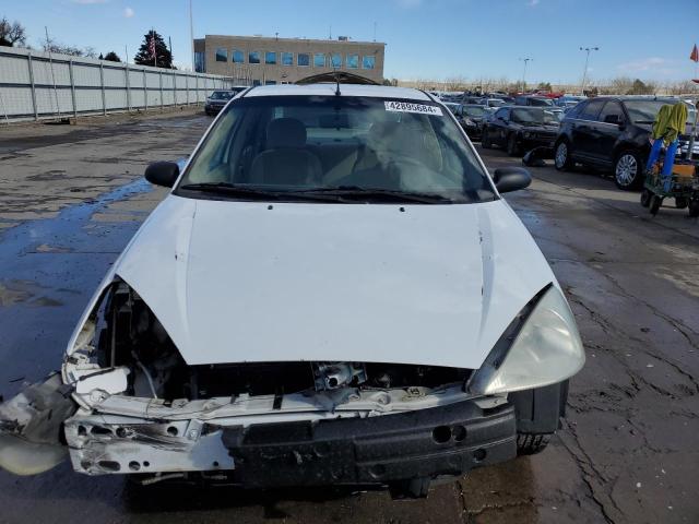 1FAFP34P11W276724 - 2001 FORD FOCUS SE WHITE photo 5