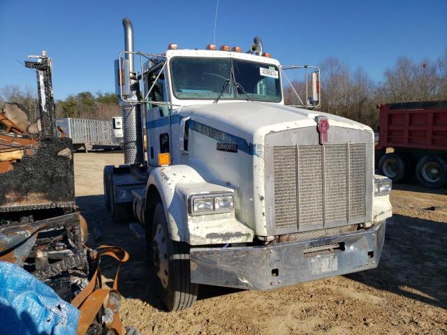 1XKDDU9X16J124976 - 2006 KENWORTH CONSTRUCTI T800 WHITE photo 1