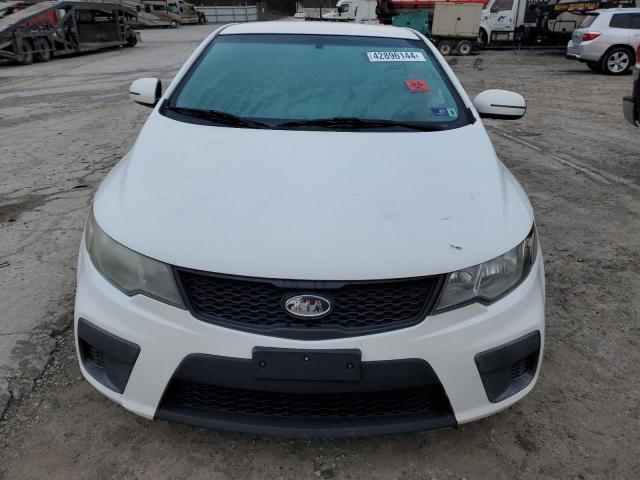 KNAFU6A23C5490407 - 2012 KIA FORTE EX WHITE photo 5