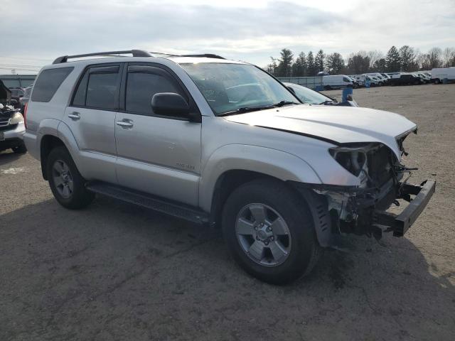 JTEBU14R18K013542 - 2008 TOYOTA 4RUNNER SR5 SILVER photo 4