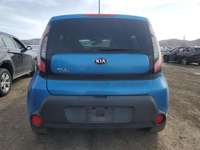 KNDJN2A24F7178950 - 2015 KIA SOUL BLUE photo 6