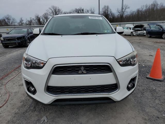 4A4AR4AU9DE015178 - 2013 MITSUBISHI OUTLANDER SE WHITE photo 5