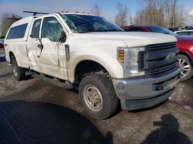 1FT7X2B68KEG84566 - 2019 FORD F250 SUPER DUTY WHITE photo 4