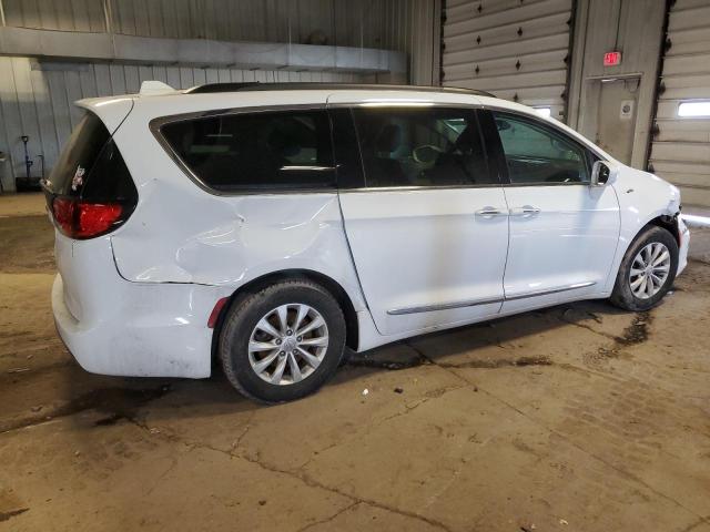2C4RC1BG6HR702629 - 2017 CHRYSLER PACIFICA TOURING L WHITE photo 3