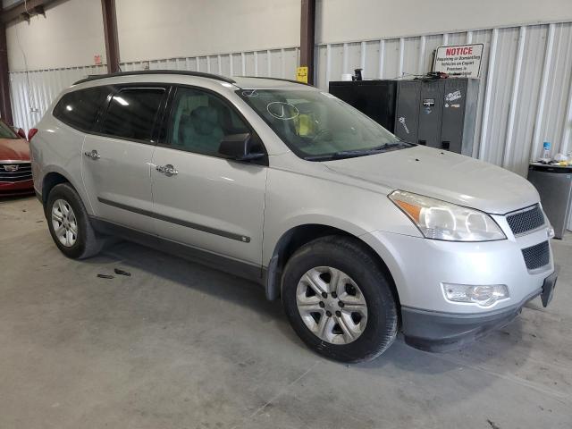 1GNLREED1AS140406 - 2010 CHEVROLET TRAVERSE LS SILVER photo 4
