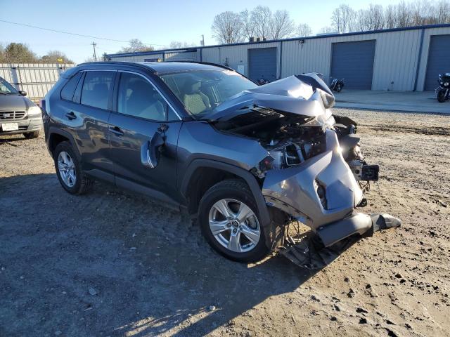 2T3W1RFV7MC105037 - 2021 TOYOTA RAV4 XLE GRAY photo 4