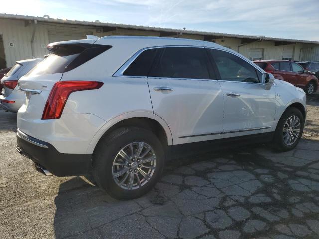 1GYKNBRS6HZ295276 - 2017 CADILLAC XT5 LUXURY WHITE photo 3