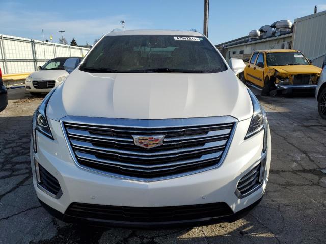 1GYKNBRS6HZ295276 - 2017 CADILLAC XT5 LUXURY WHITE photo 5