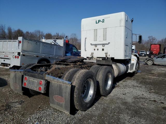 1XPHD49X0BD121975 - 2011 PETERBILT 386 WHITE photo 4