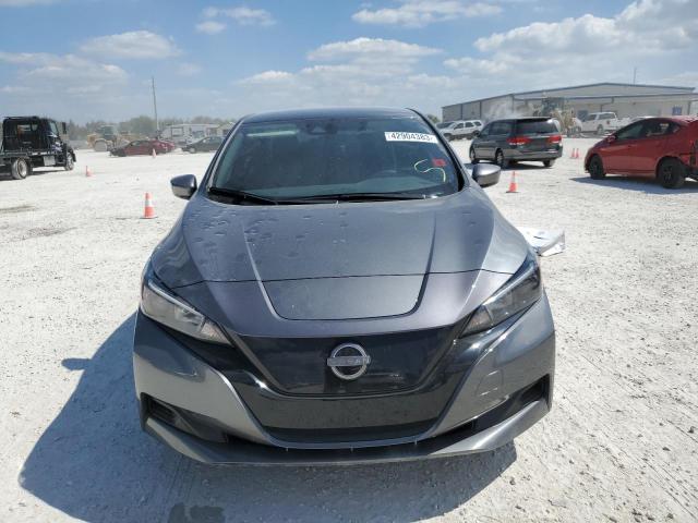 1N4AZ1BV8PC551042 - 2023 NISSAN LEAF S GRAY photo 5