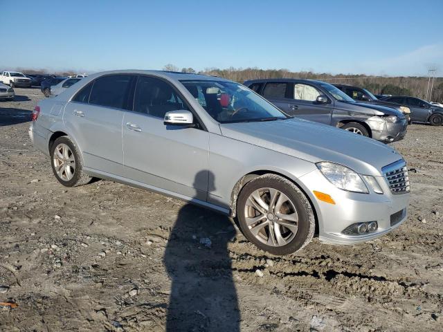 WDDHF5GB3BA378323 - 2011 MERCEDES-BENZ E 350 SILVER photo 4