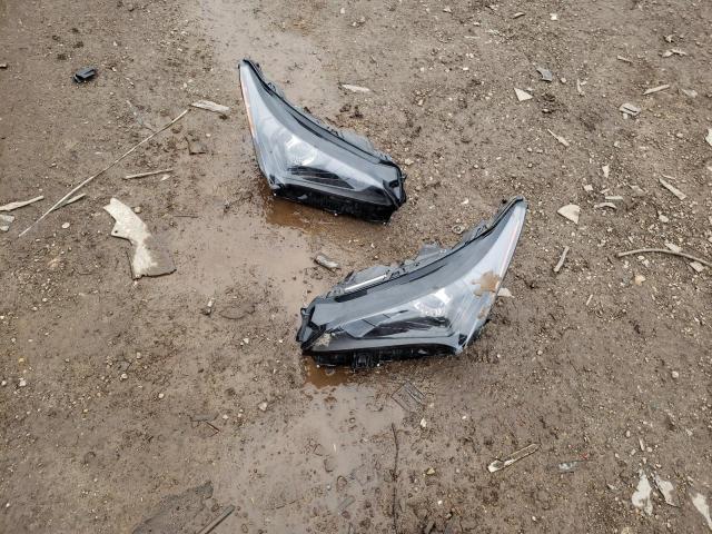 JTJBARBZ1K2213145 - 2019 LEXUS NX 300 BASE 红色 照片 12