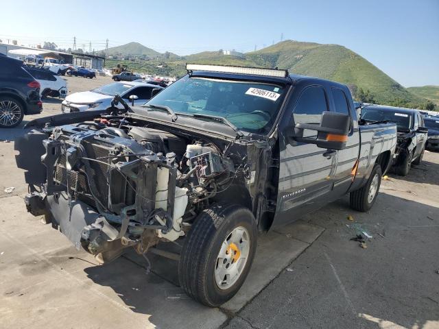 1GCRCSE01BZ169767 - 2011 CHEVROLET SILVERADO GRAY photo 1