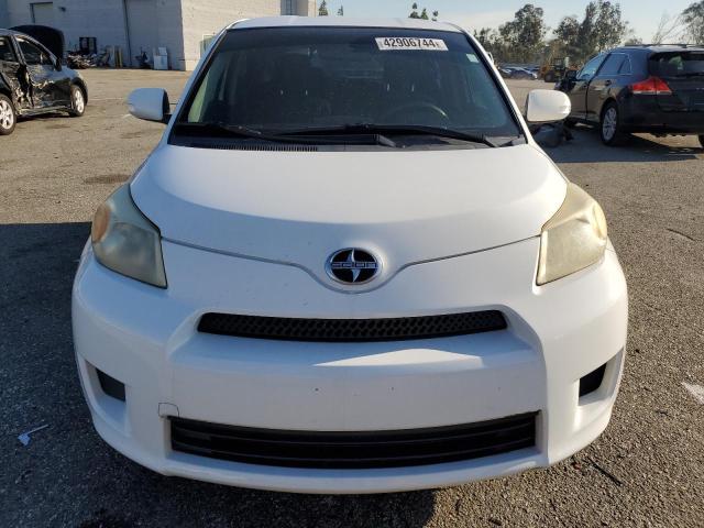 JTKKU10478J019570 - 2008 TOYOTA SCION XD WHITE photo 5