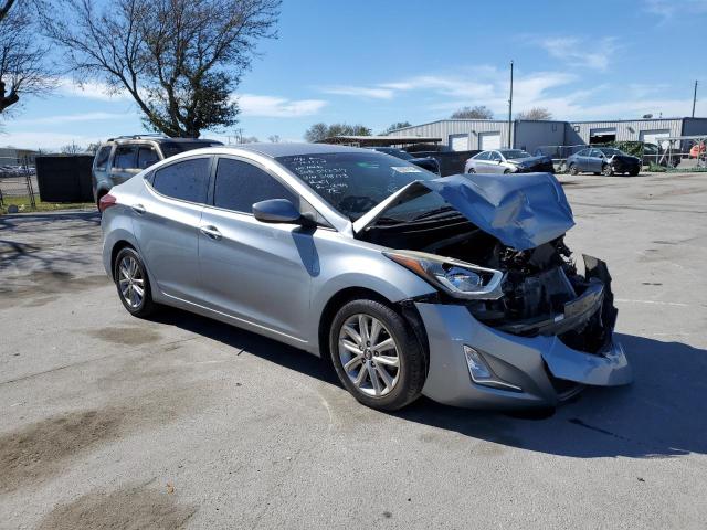 5NPDH4AEXFH548773 - 2015 HYUNDAI ELANTRA SE SILVER photo 4