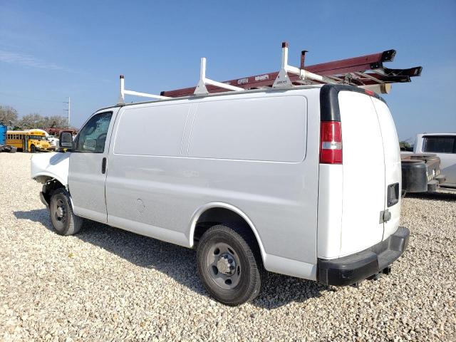 1GCWGAFF3H1284382 - 2017 CHEVROLET EXPRESS G2 WHITE photo 2