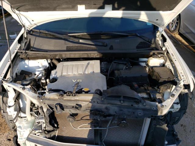 5TDBK3EH1BS063854 - 2011 TOYOTA HIGHLANDER BASE Blanc photo 12