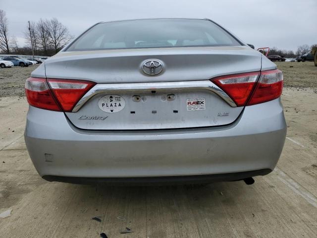4T4BF1FK0FR453768 - 2015 TOYOTA CAMRY LE SILVER photo 6