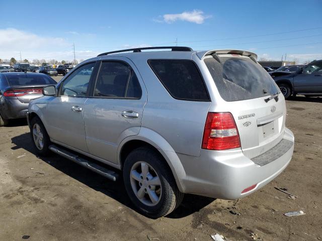 KNDJC735585859109 - 2008 KIA SORENTO EX SILVER photo 2