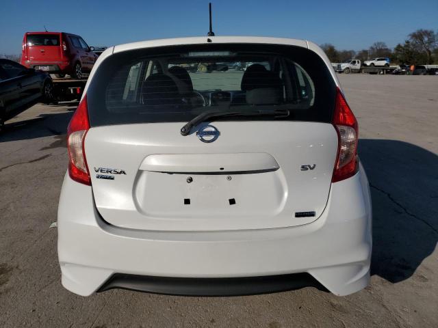 3N1CE2CP6JL371688 - 2018 NISSAN VERSA NOTE S WHITE photo 6