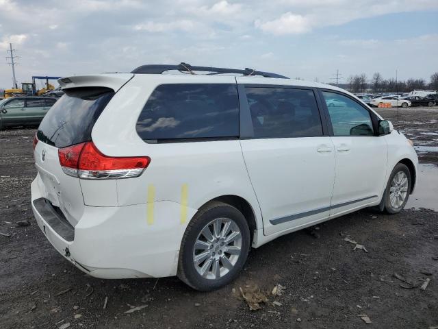 5TDDK3DCXCS043196 - 2012 TOYOTA SIENNA XLE WHITE photo 3