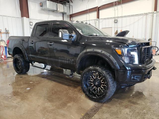 1N6AA1E59JN548737 - 2018 NISSAN TITAN SV BLACK photo 4