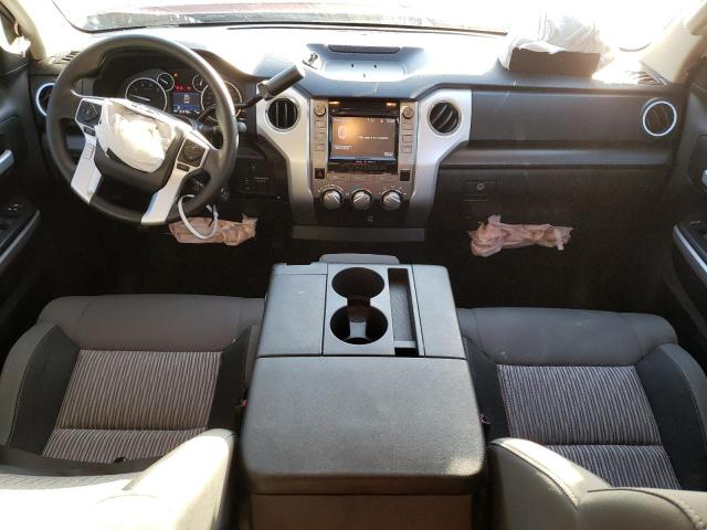 5TFRY5F11HX227715 - 2017 TOYOTA TUNDRA DOUBLE CAB SR/SR5 RED photo 8