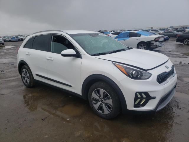 KNDCB3LC3L5368548 - 2020 KIA NIRO LX WHITE photo 4