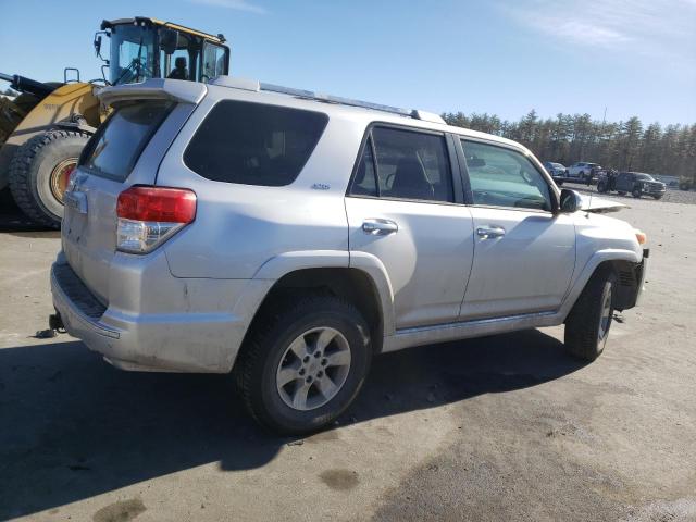 JTEBU5JR7B5043131 - 2011 TOYOTA 4RUNNER SR5 SILVER photo 3