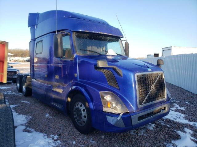 4V4NC9EHXJN999512 - 2018 VOLVO VN VNL BLUE photo 1