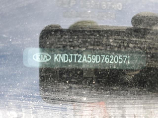 KNDJT2A59D7620571 - 2013 KIA SOUL RED photo 12