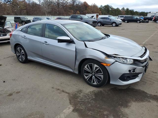 JHMFC1F73JX027096 - 2018 HONDA CIVIC EXL ვერცხლისფერი ფოტო 4