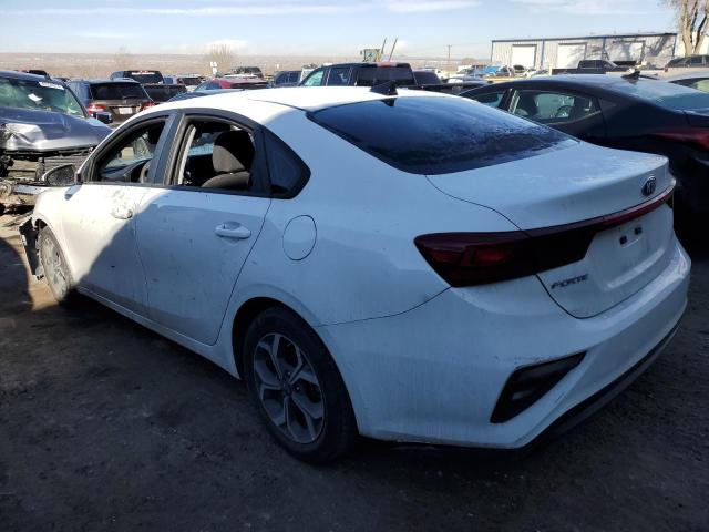 3KPF24AD4ME350810 - 2021 KIA FORTE FE WHITE photo 2