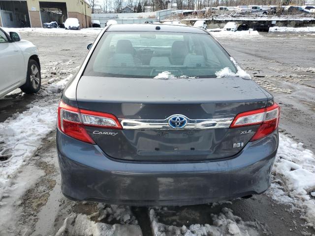 4T1BD1FK3CU046118 - 2012 TOYOTA CAMRY HYBRID GRAY photo 6