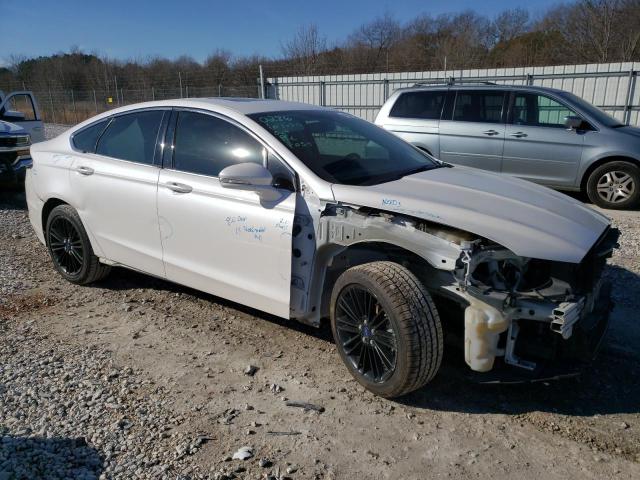 3FA6P0HD3ER376671 - 2014 FORD FUSION SE WHITE photo 4