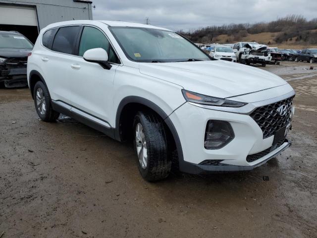 5NMS23AD8KH009991 - 2019 HYUNDAI SANTA FE SE WHITE photo 4