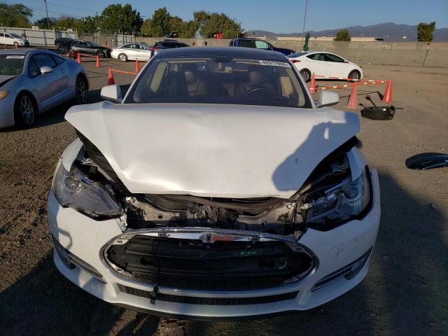 5YJSA1H16EFP47958 - 2014 TESLA MODEL S თეთრი ფოტო 5